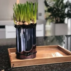 MiLLE W NORDISK DESIGN - Bakke i træ - Sort læder - 24 x 33 cm.