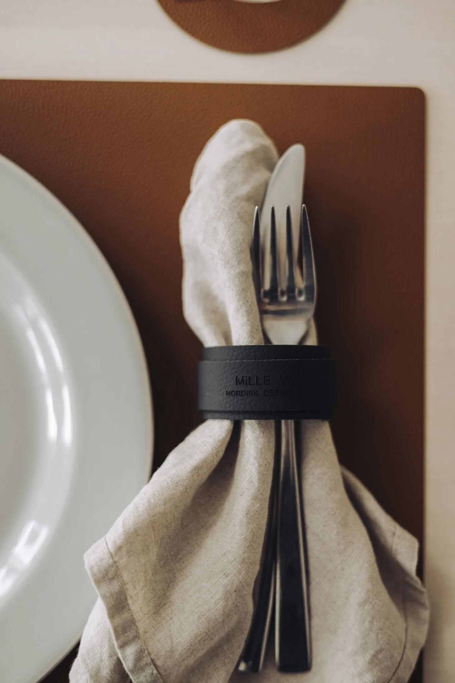 MiLLE W NORDISK DESIGN - Servietholder - Sort læder