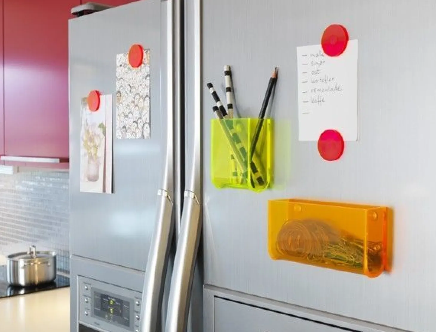 Neon Living - m-box o/y/p - 2 bokse + 4 magneter