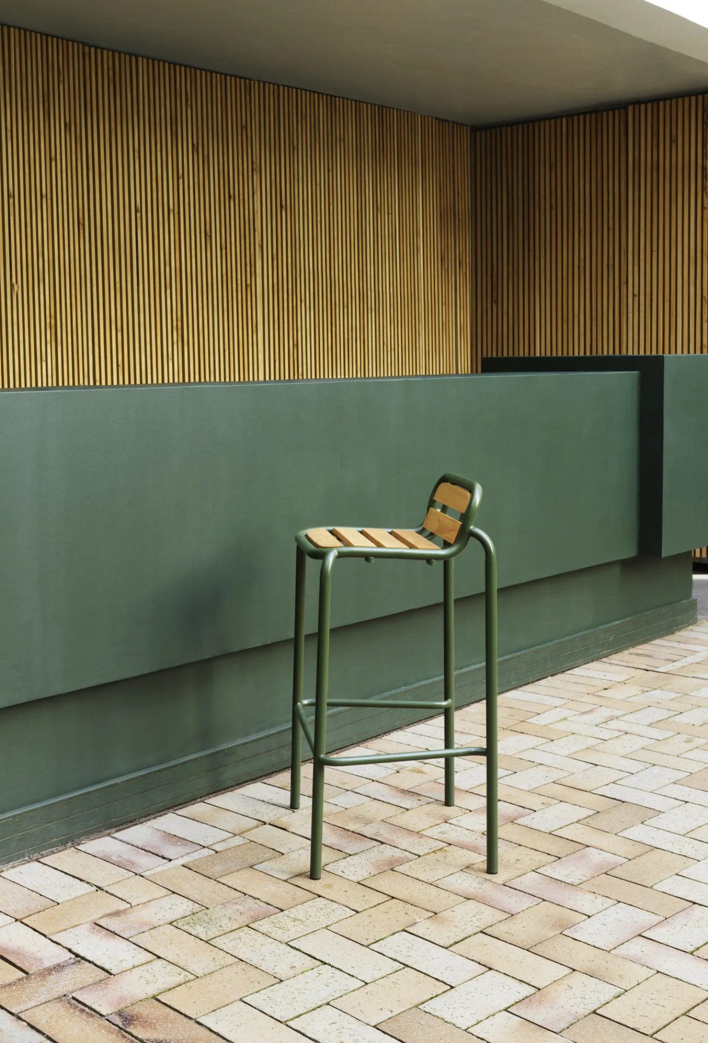 Normann Copenhagen - Bar havestol - Vig Robinie - 75cm - Mørke grøn