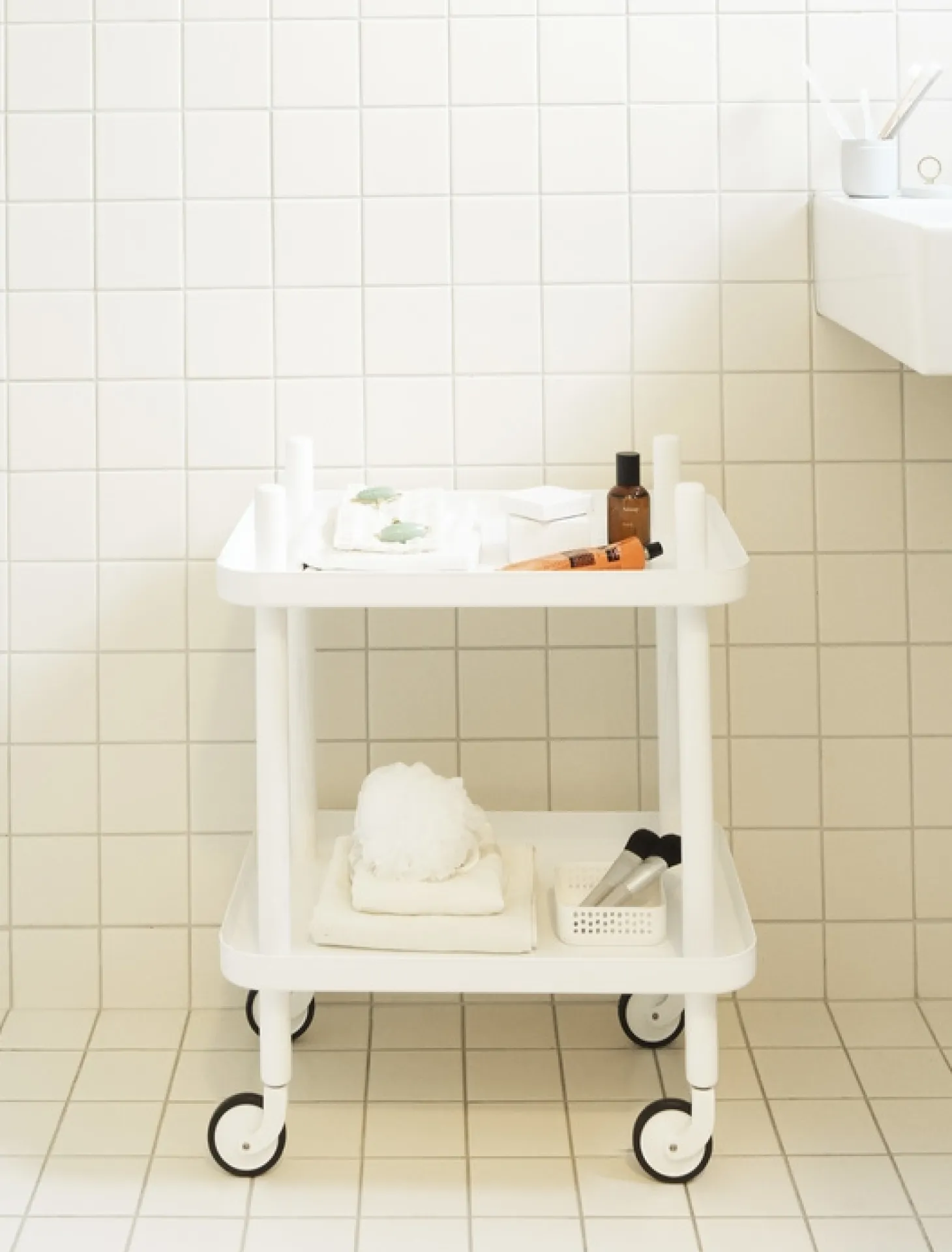 Normann Copenhagen - Block Table - Hvid med hvide ben