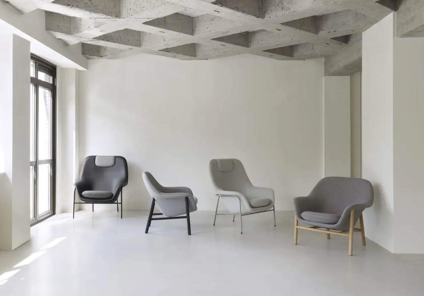 Normann Copenhagen - Drape Lounge Chair High W. Headrest Grey Steel