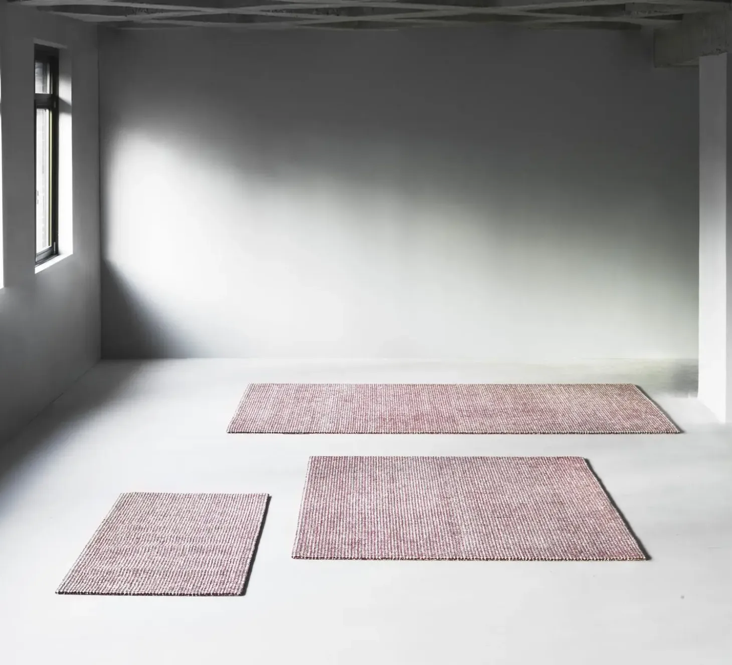 Normann Copenhagen - Flick Rug 80x200 cm - Off White/Burgundy