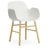Normann Copenhagen - Form stol m. armlæn - hvid/eg