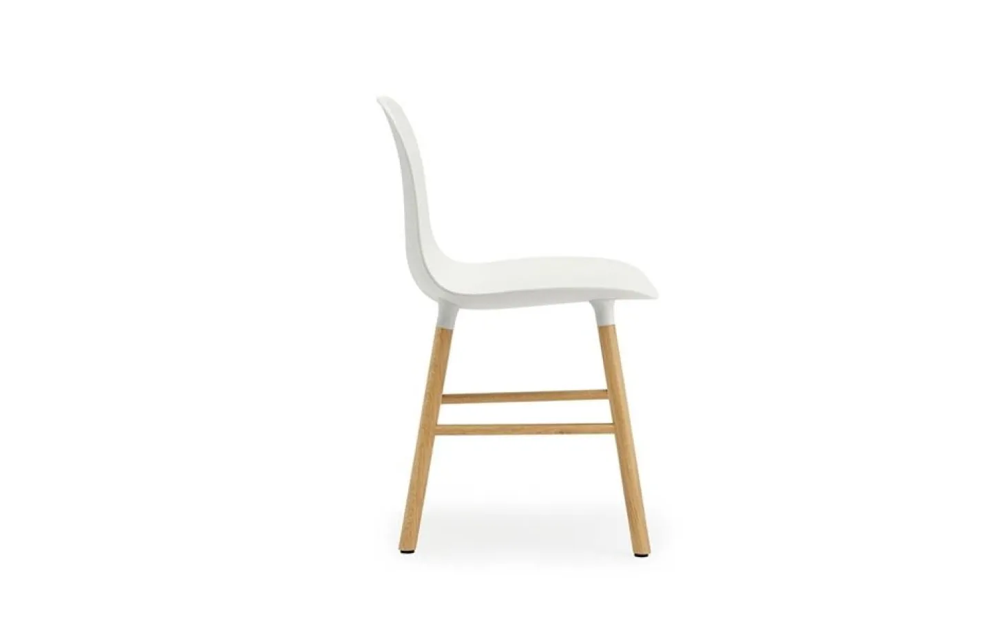 Normann Copenhagen - Form stol - hvid/eg