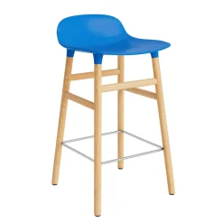 Normann Copenhagen - Form Barstool 65 cm - Blå/Eg