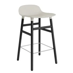 Normann Copenhagen - Form Barstool 65 cm - Lys grå/Sort eg