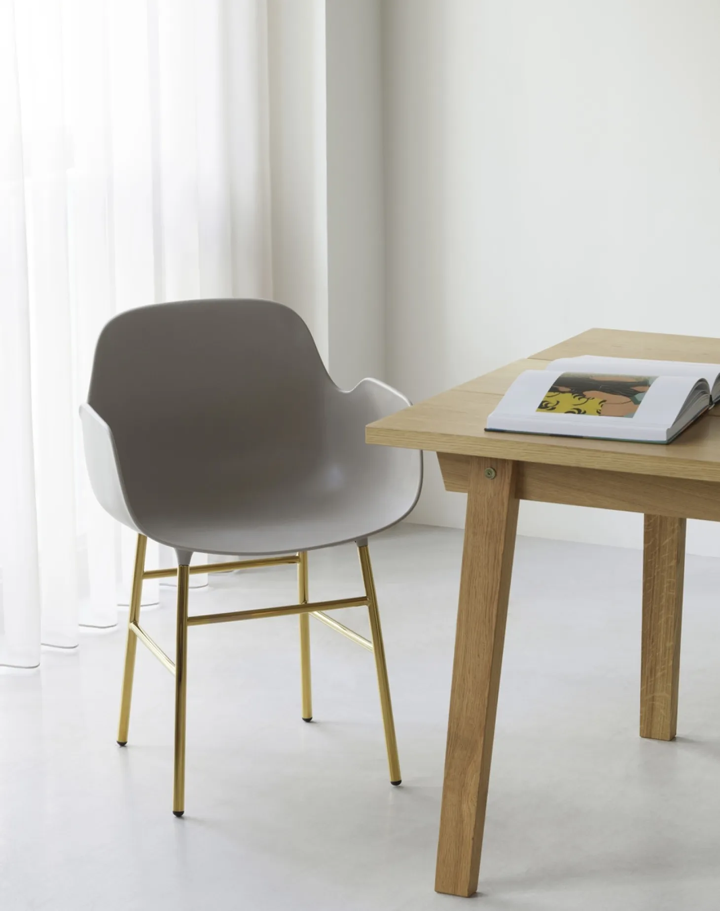 Normann Copenhagen - Form Chair Brass