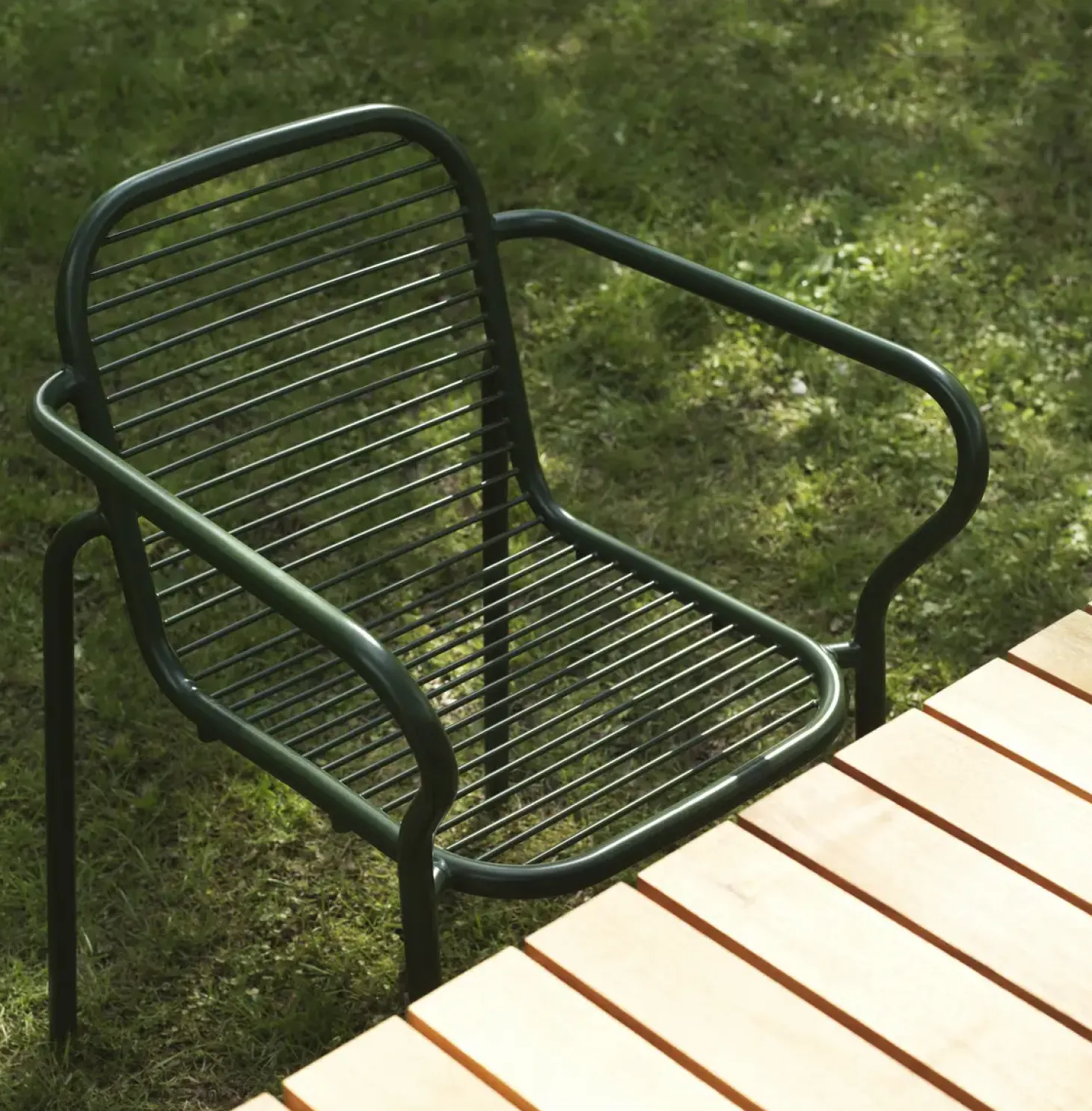 Normann Copenhagen - Havestol - armstol - Vig - Mørke grøn