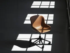 Normann Copenhagen - Hyg Chair Swivel 4W Full Upholstery Black Alu