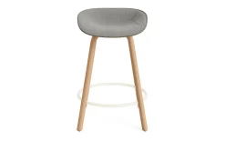 Normann Copenhagen - Mat Barstool 65 cm Front Upholstery Seaweed Beech/Cream - Remix 133