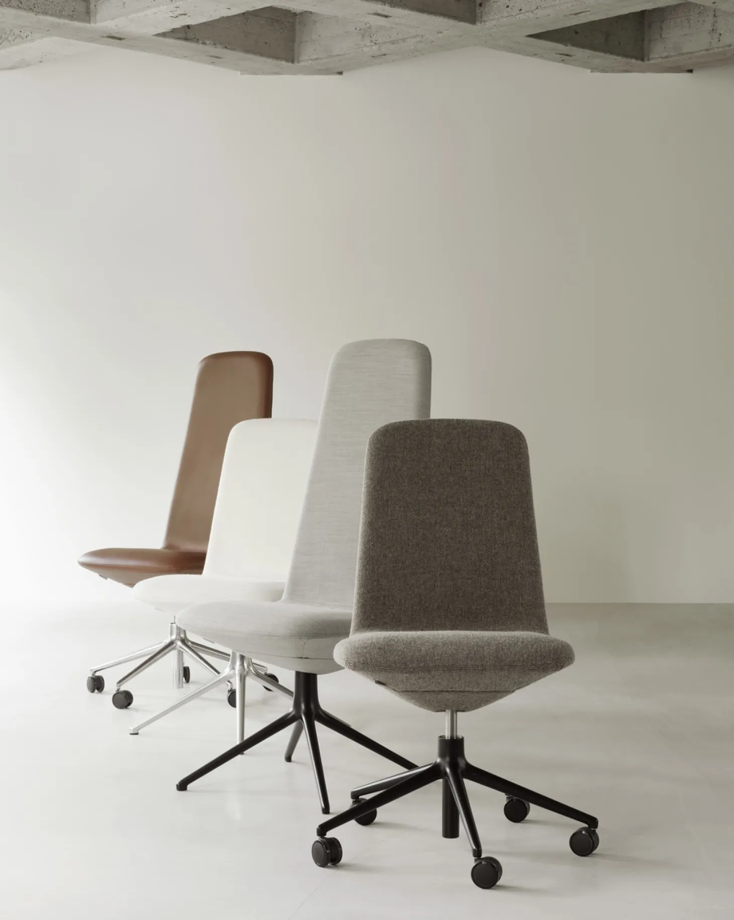 Normann Copenhagen - Off Chair High 4L Black Alu