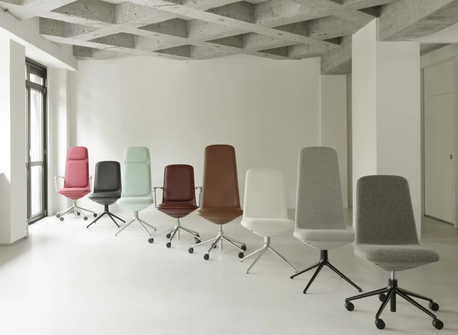 Normann Copenhagen - Off Chair High 4L Black Alu