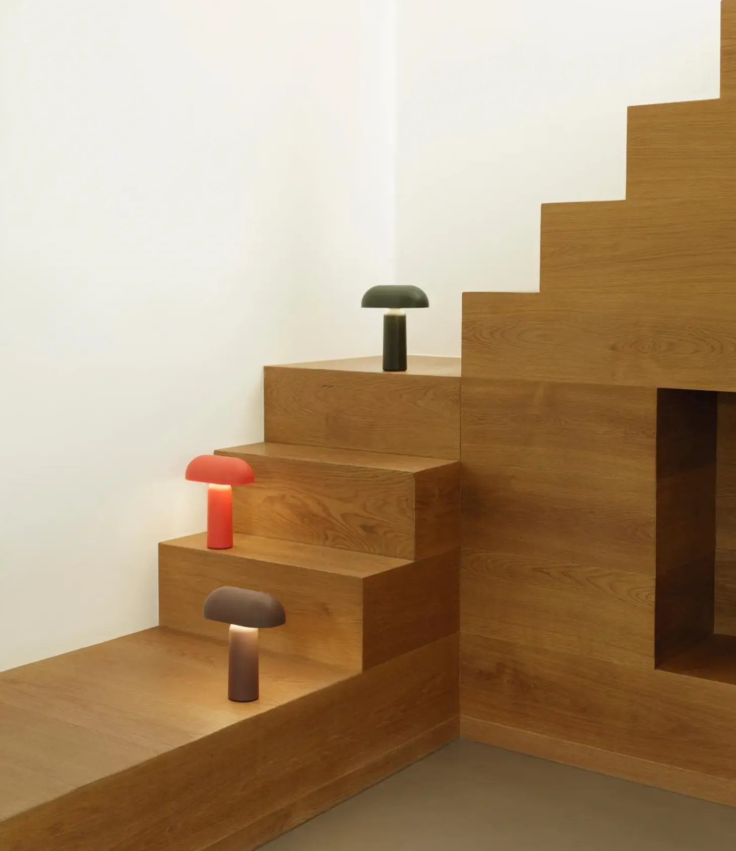 Normann Copenhagen - Porta Bordlampe - rød