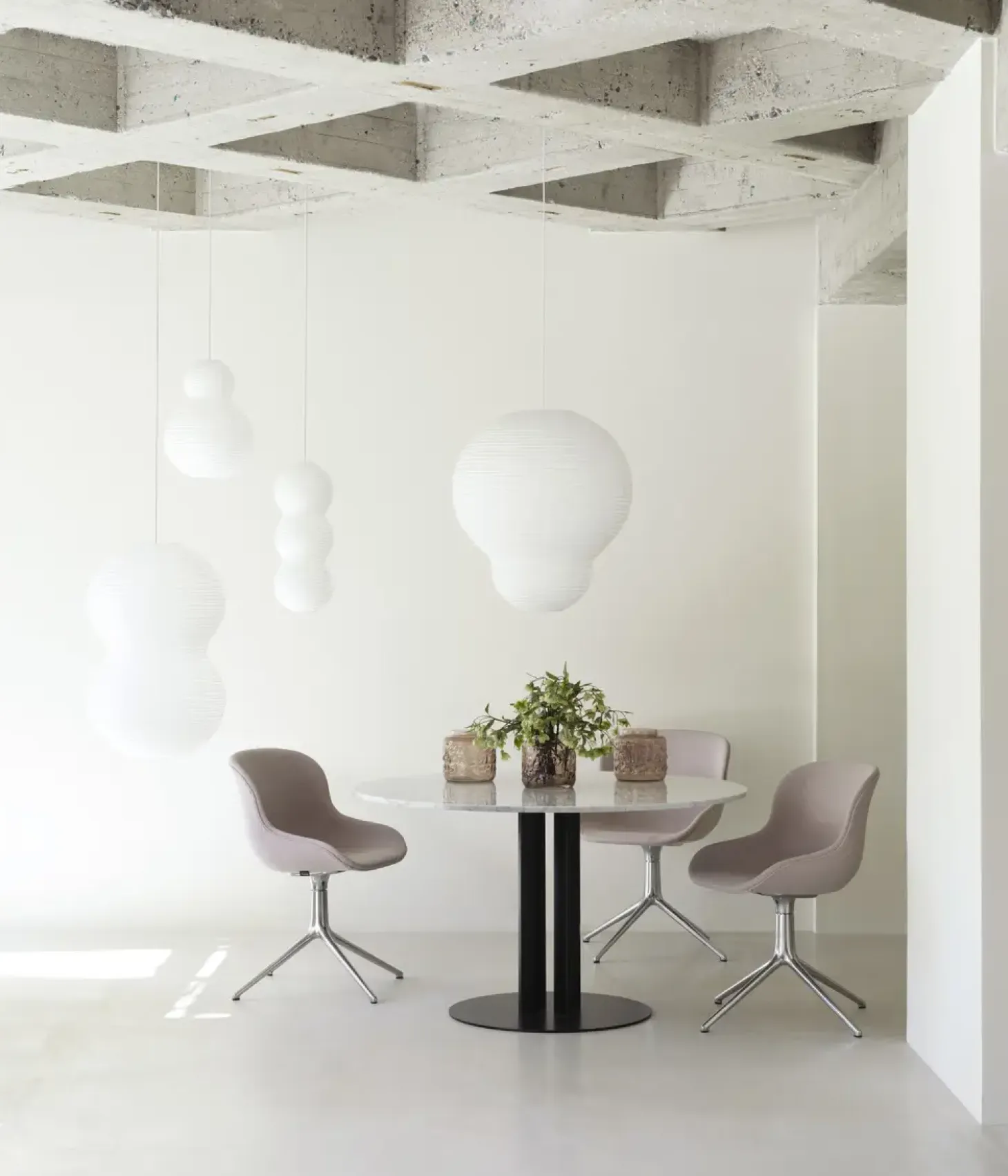 Normann Copenhagen - Puff Lamp Twist