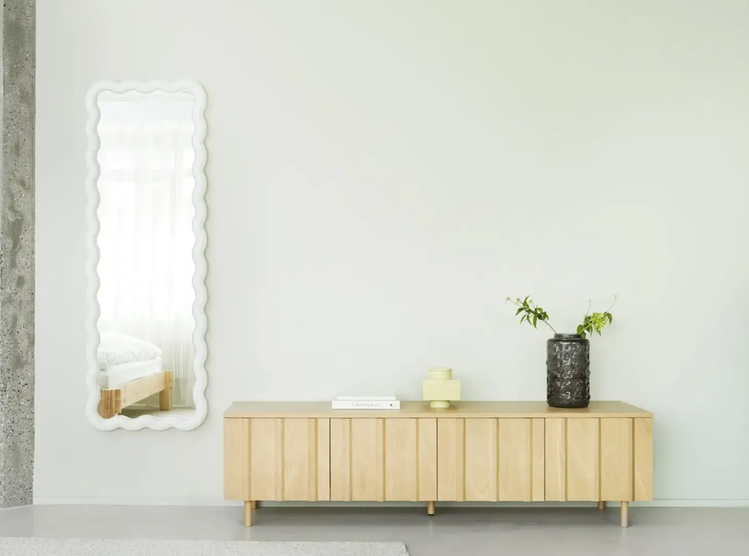 Normann Copenhagen - Rib Skænk lav - eg