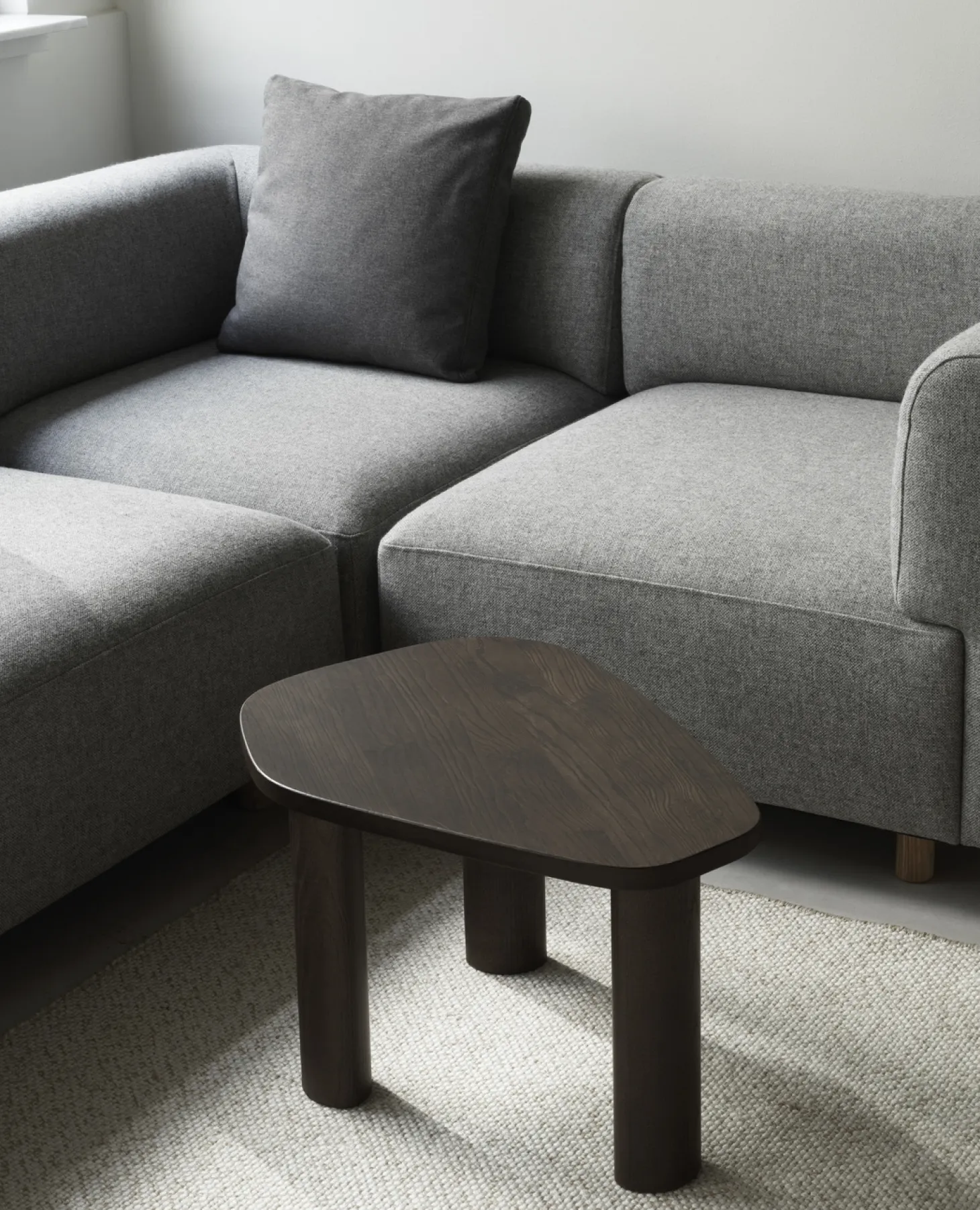 Normann Copenhagen - Sculp Coffee Table Small - Brown Stained Ash