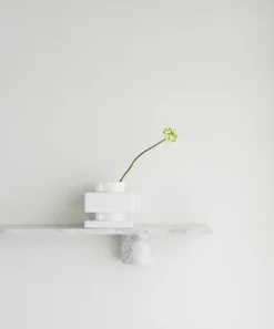 Normann Copenhagen - Sten Hylde - 80 cm - hvid marmor