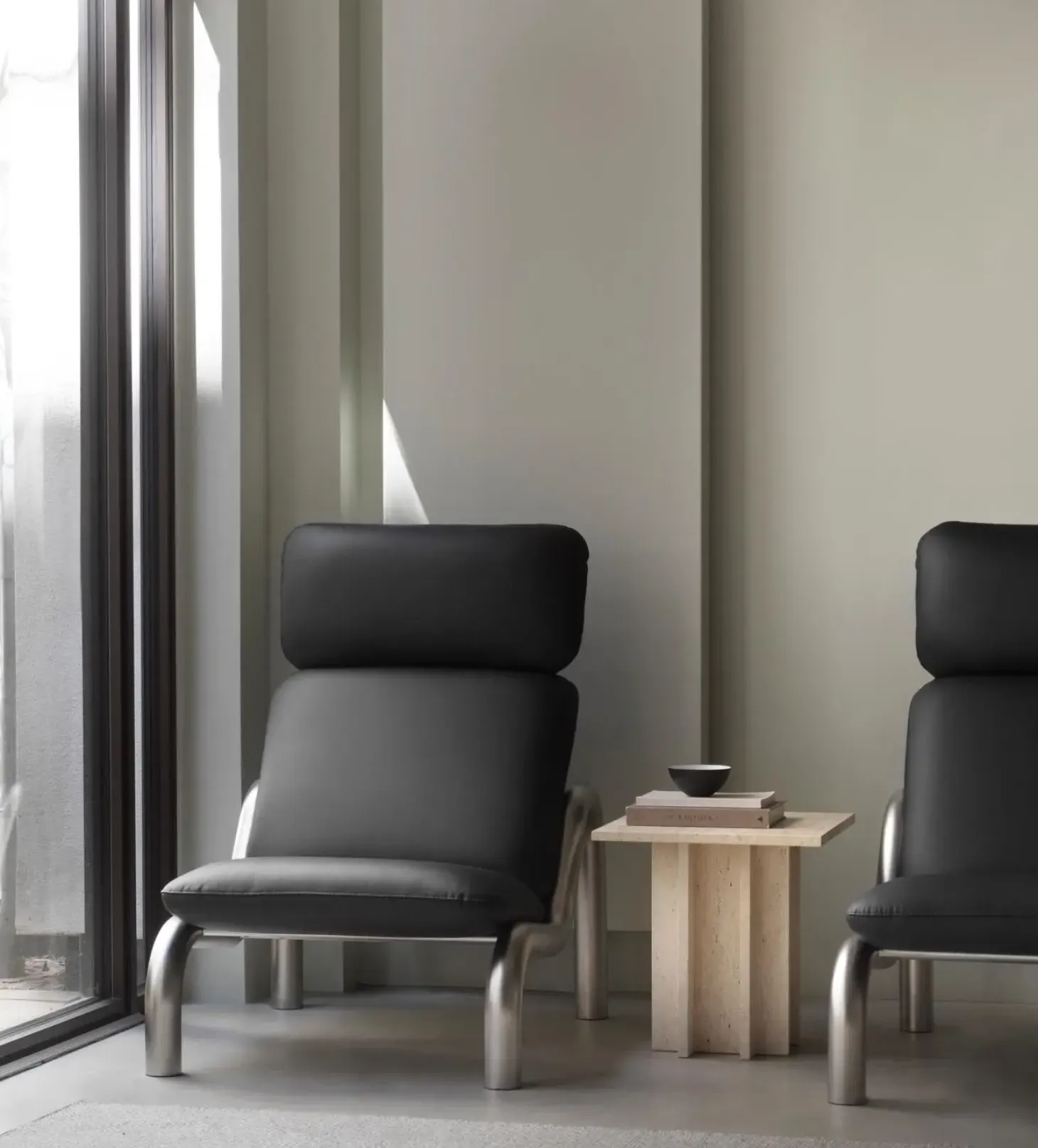 Normann Copenhagen - Tube Lounge Chair - sort læder - Ultra