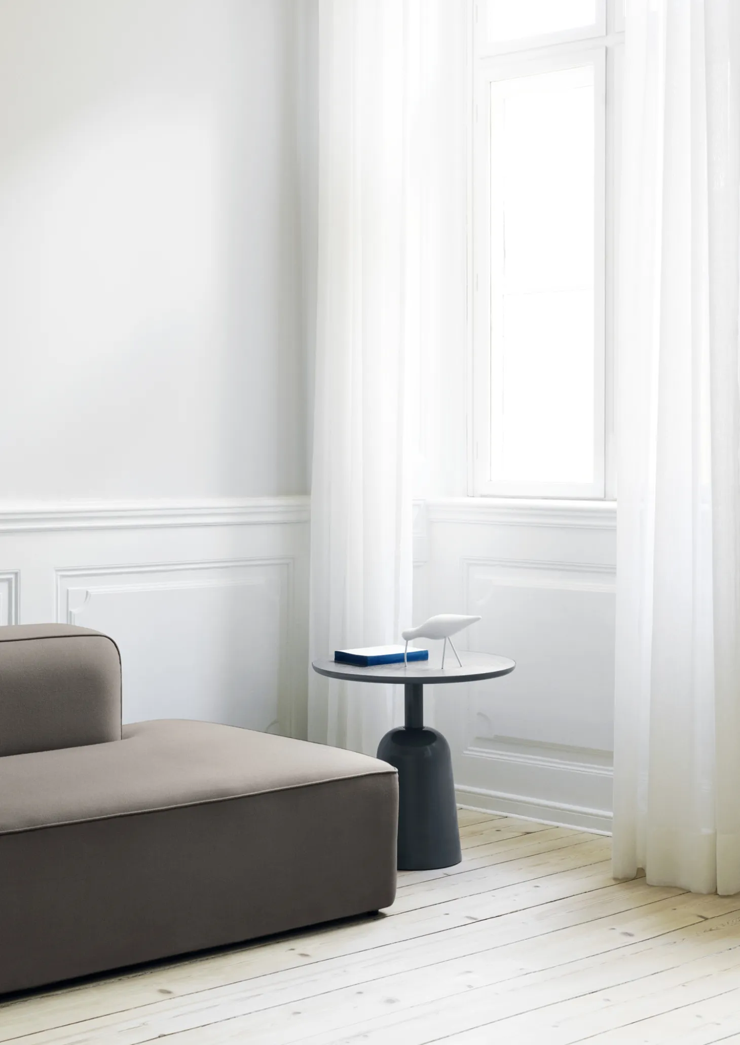 Normann Copenhagen - Turn Table