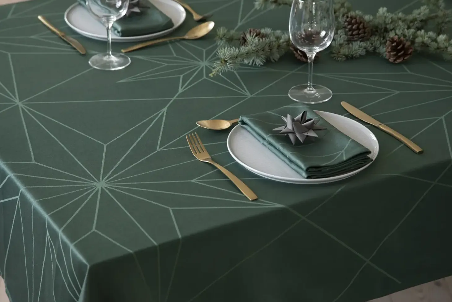 NovoForm - Stars Dug 320 (140 x 320 cm), Spruce Green