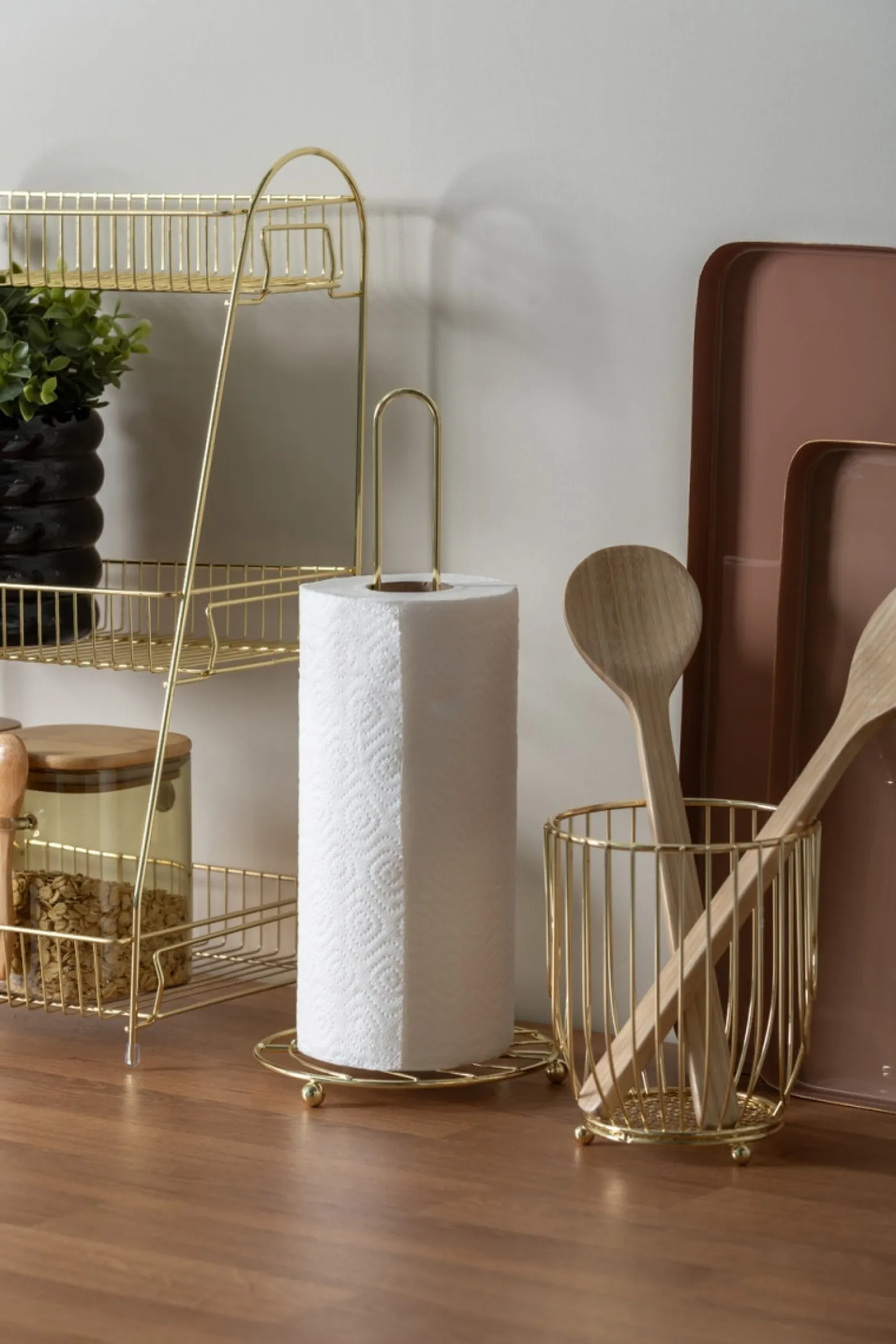 Present time - Kitchen roll holder Wired metal gold plated