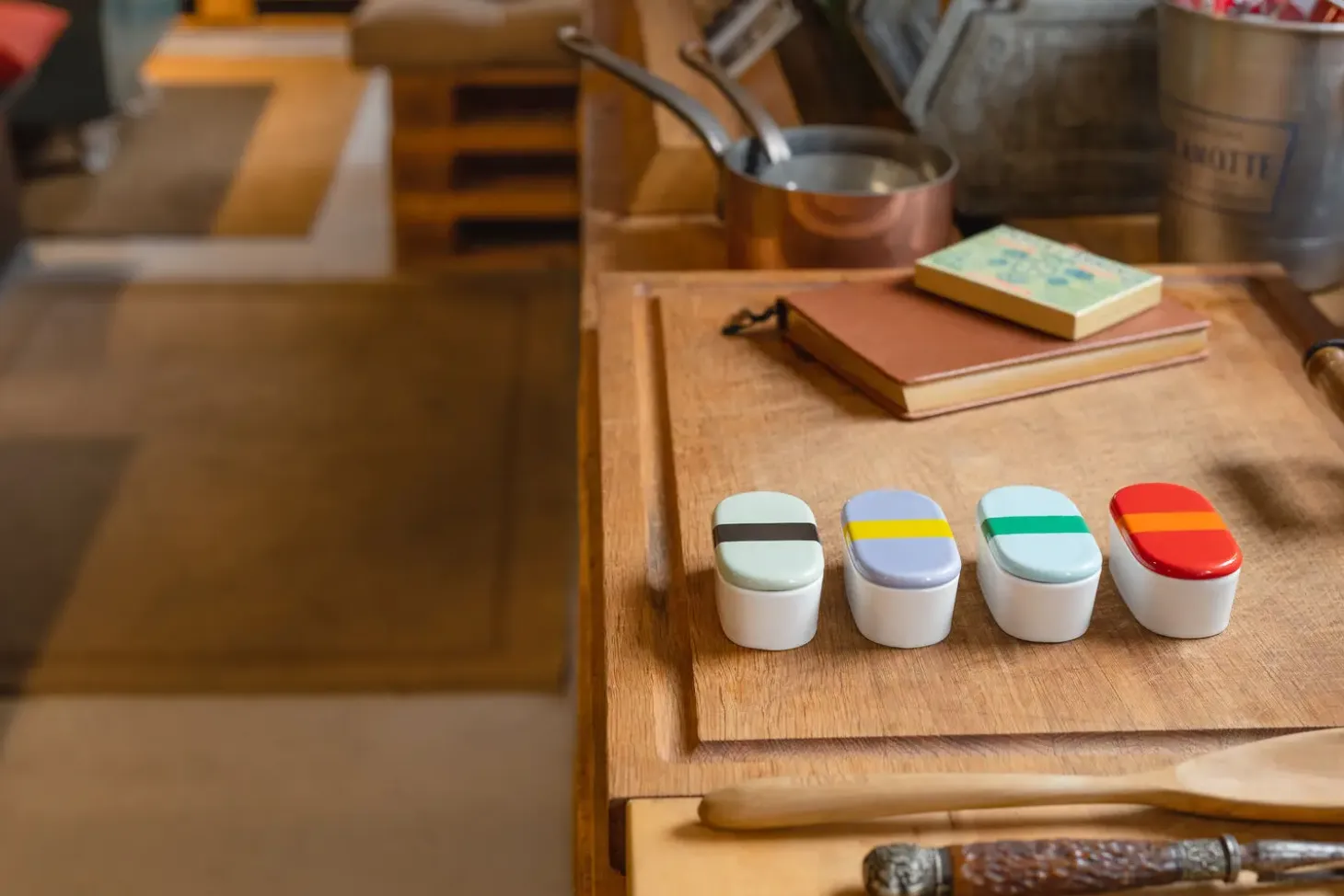 Remember - "TINY" porcelænsdåser - sæt med 4 stk