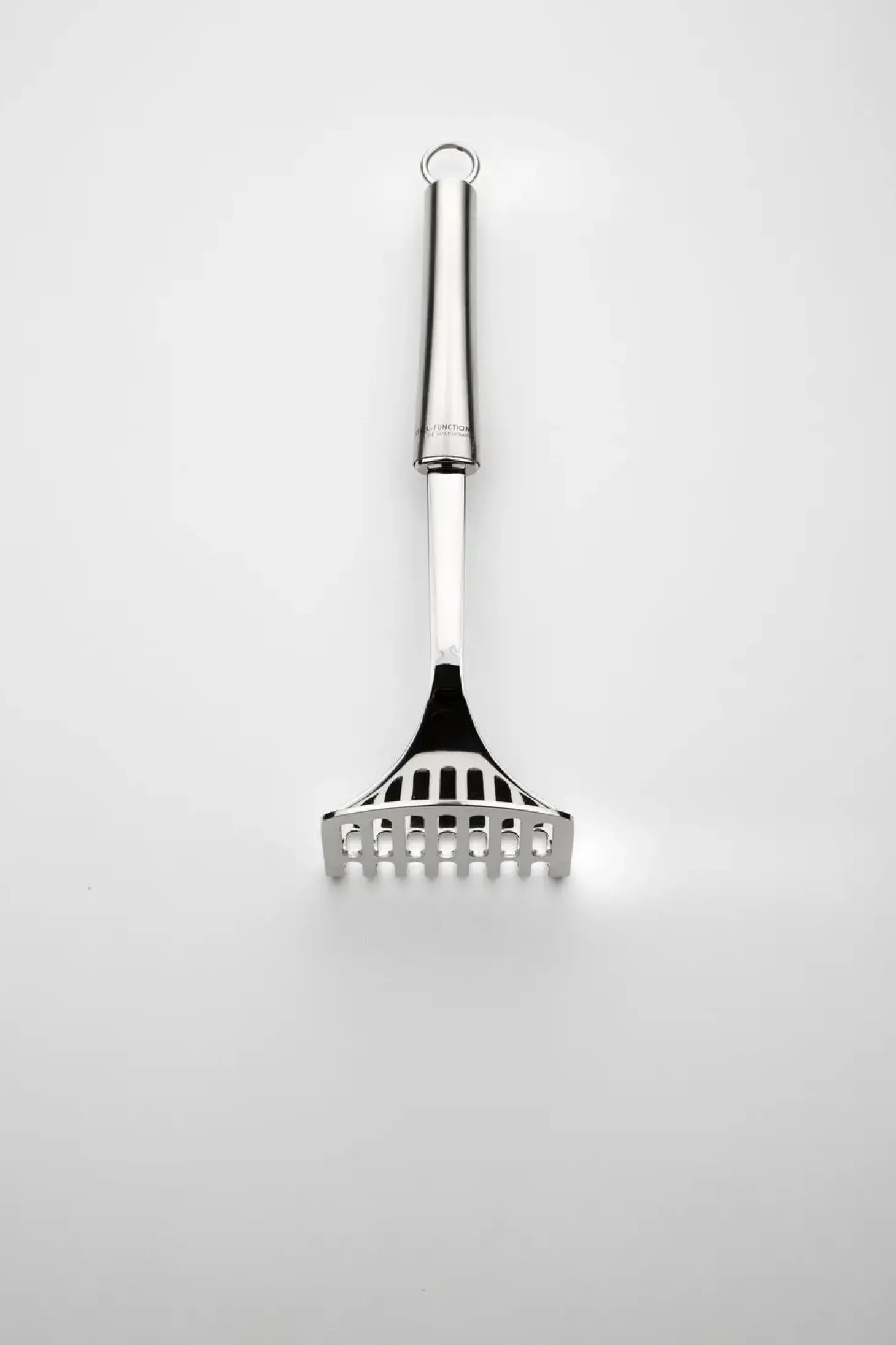 Steel Function - PURÉ- OG KARTOFFELMOSJERN ERGO 26,5 CM.