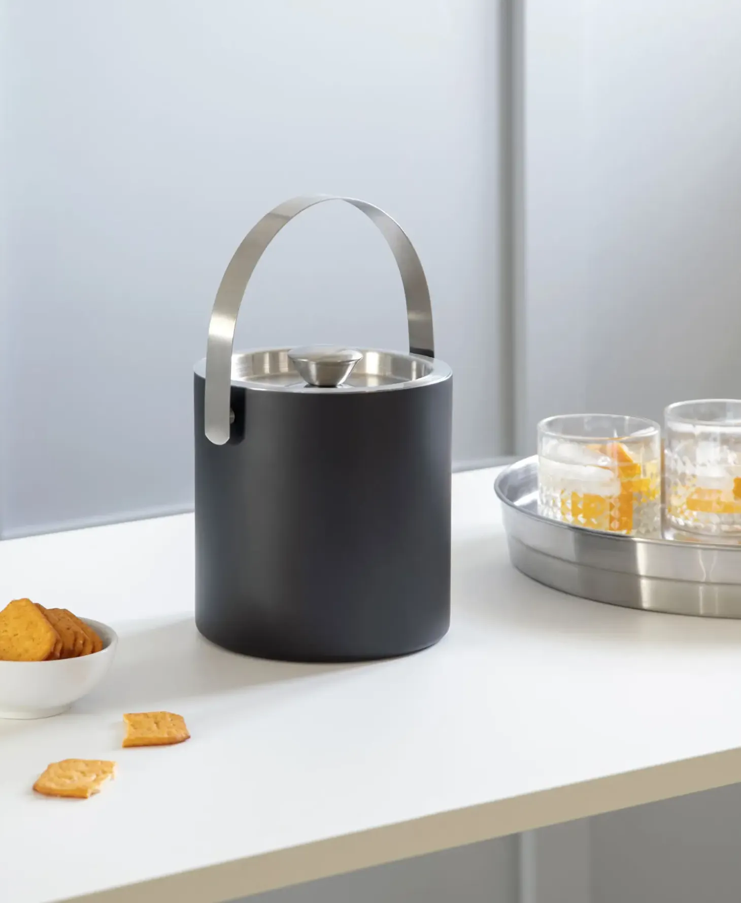 Steel-Function - Isspand med låg - Mat Sort - 2L