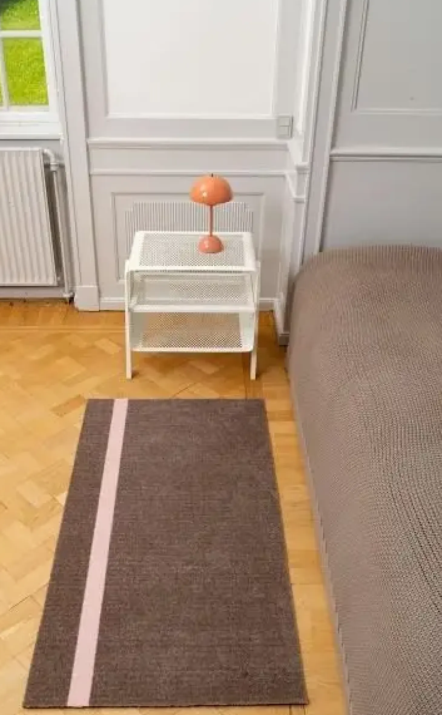 Tica Copenhagen - Smudsmåtte - Stripes Vertical - Sand/Lyserød - 67x120 cm
