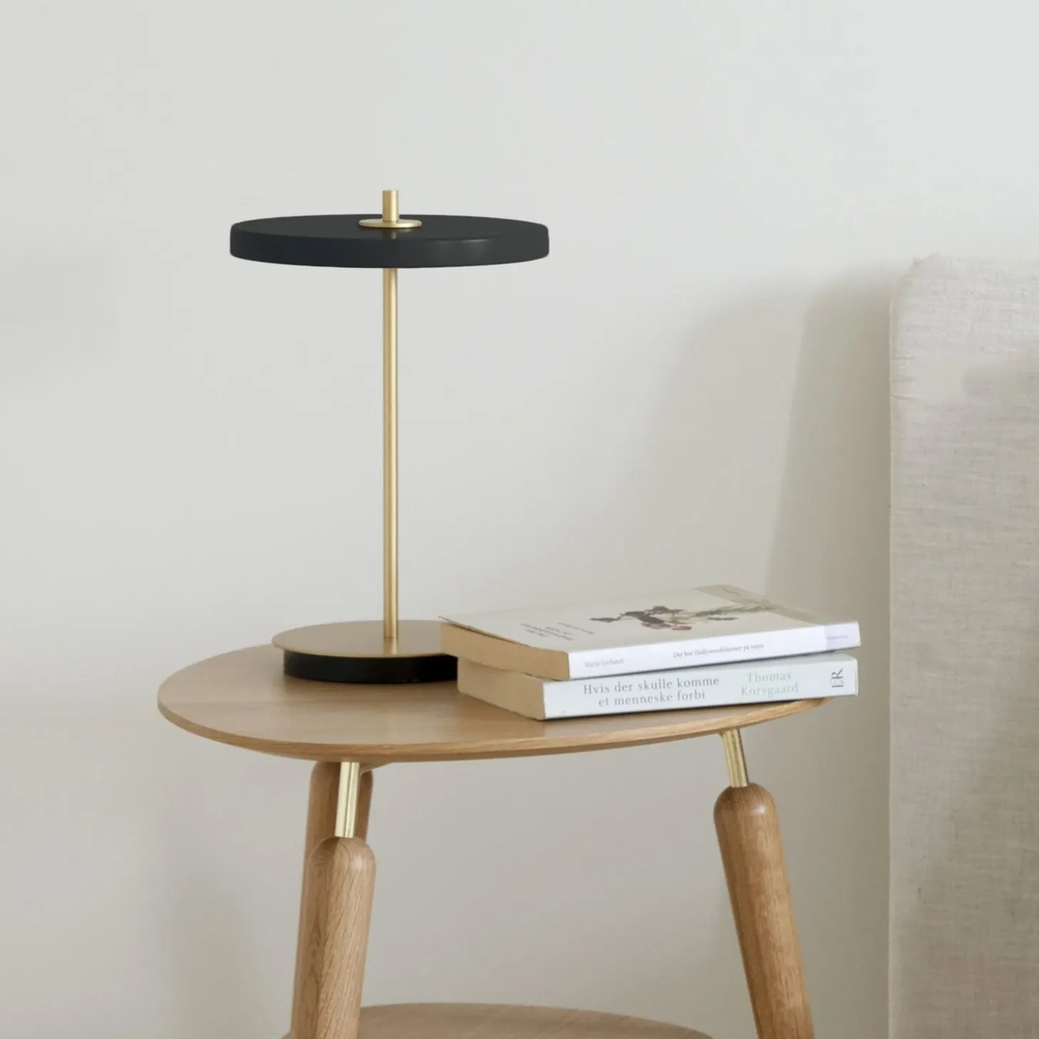 Umage - Bordlampe - Asteria Move - Sort - Ø20 cm